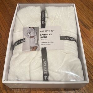 NWT Lacoste women’s white robe with hood